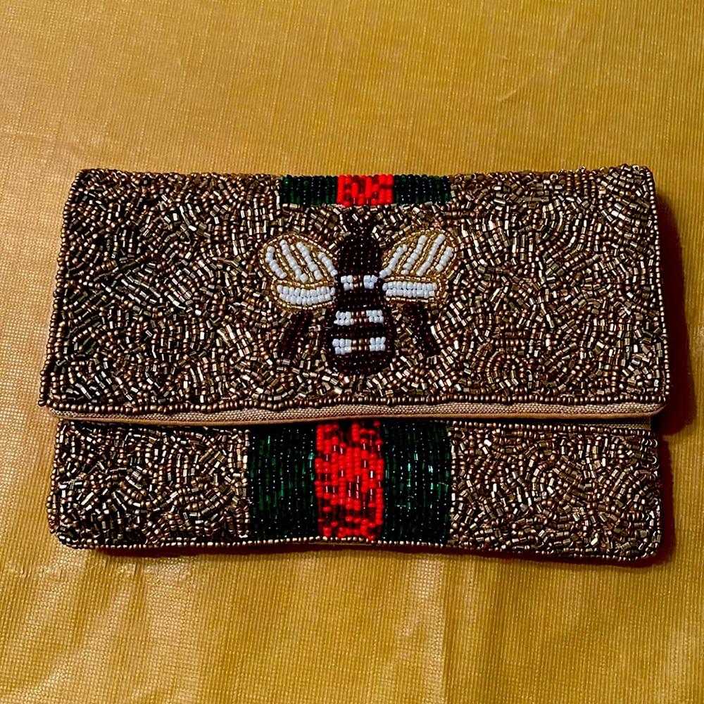 Beaded Bee Bag 5x7” size    New never used.
